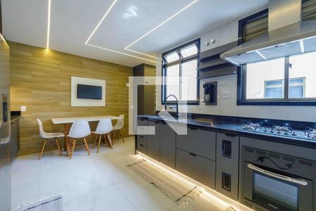 Apartamento à venda com 365m², 4 quartos e 3 vagas Apartamento à venda com 365m², 4 quartos e 3 vagasCozinha