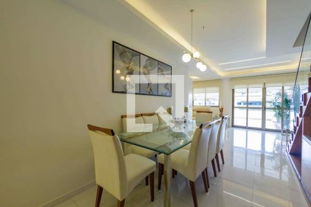 Apartamento à venda com 365m², 4 quartos e 3 vagas Apartamento à venda com 365m², 4 quartos e 3 vagasSala