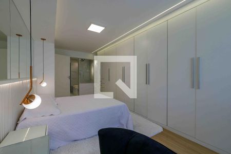 Apartamento à venda com 365m², 4 quartos e 3 vagas Apartamento à venda com 365m², 4 quartos e 3 vagasSuíte 2