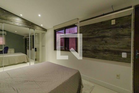 Apartamento à venda com 365m², 4 quartos e 3 vagas Apartamento à venda com 365m², 4 quartos e 3 vagasSuíte da Cobertura