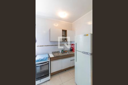 Cozinha e Área de Serviço de apartamento à venda com 2 quartos, 50m² em Vila Santana, São Paulo