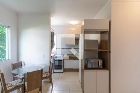 Sala e Cozinha Integrada de apartamento à venda com 2 quartos, 50m² em Vila Santana, São Paulo