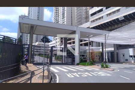 Apartamento à venda com 129m², 3 quartos e 2 vagas Apartamento à venda com 129m², 3 quartos e 2 vagasFachada e portaria