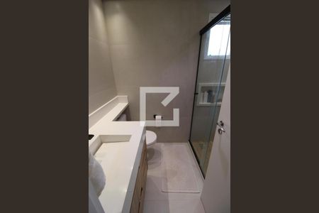 Apartamento à venda com 129m², 3 quartos e 2 vagasBanheiro da Suíte 1