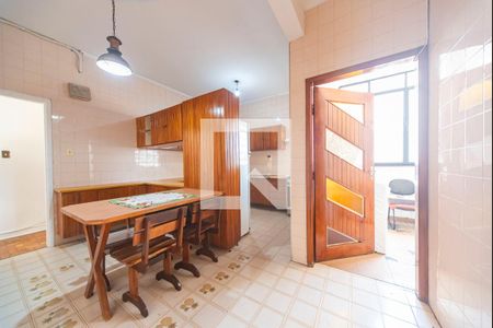 Apartamento à venda com 178m², 3 quartos e 1 vaga Apartamento à venda com 178m², 3 quartos e 1 vagaCozinha