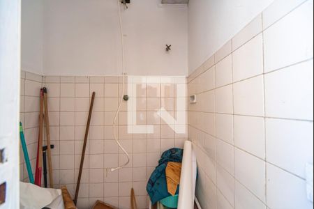 Apartamento à venda com 178m², 3 quartos e 1 vaga Apartamento à venda com 178m², 3 quartos e 1 vagaBanheiro de serviço