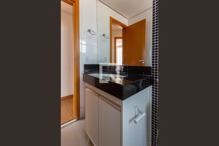 Apartamento para alugar com 94m², 3 quartos e 2 vagas Apartamento para alugar com 94m², 3 quartos e 2 vagasBanheiro