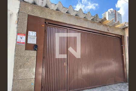 Casa à venda com 200m², 4 quartos e 2 vagasFachada