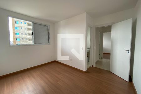 Apartamento para alugar com 75m², 3 quartos e 2 vagas Apartamento para alugar com 75m², 3 quartos e 2 vagasSuíte