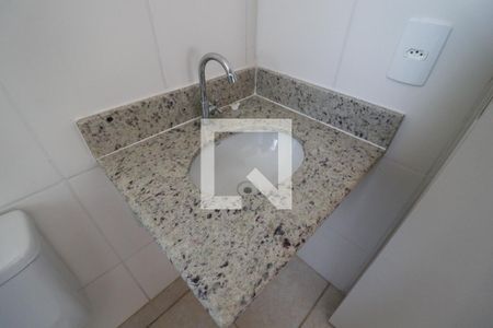 Apartamento à venda com 47m², 2 quartos e 1 vaga Apartamento à venda com 47m², 2 quartos e 1 vagaBanheiro