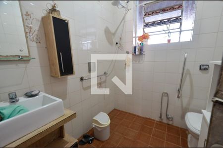 Casa à venda com 400m², 5 quartos e 1 vagaBanheiro de serviço 