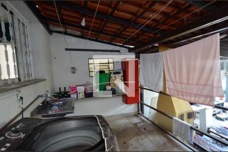 Casa à venda com 400m², 5 quartos e 1 vagaÁrea de serviço 