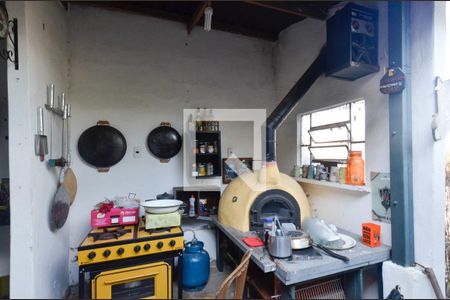 Casa à venda com 400m², 5 quartos e 1 vagaÁrea de serviço 