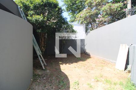 Casa para alugar com 340m², 4 quartos e 7 vagasÁrea frente da casa