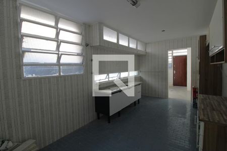 Casa para alugar com 340m², 4 quartos e 7 vagasCozinha