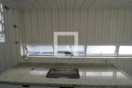 Casa para alugar com 340m², 4 quartos e 7 vagasCozinha