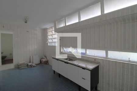 Casa para alugar com 340m², 4 quartos e 7 vagasCozinha