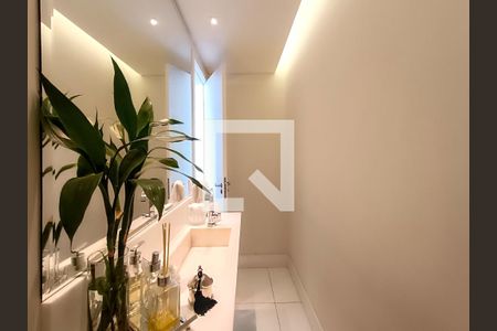 Apartamento à venda com 192m², 2 quartos e 3 vagasLavabo