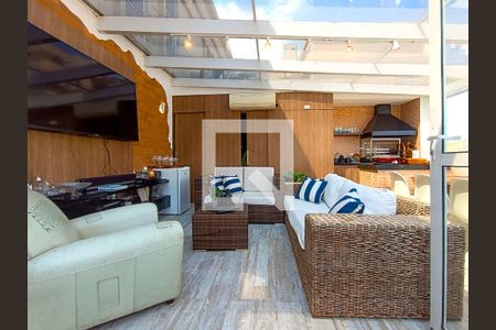 Apartamento à venda com 192m², 2 quartos e 3 vagasCobertura - Living