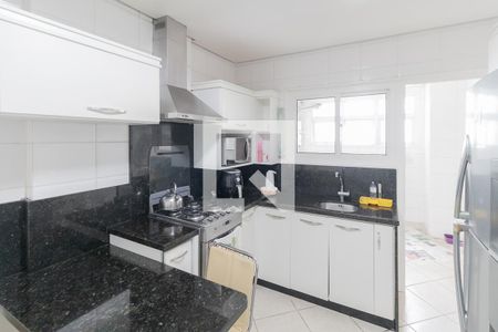 Apartamento à venda com 155m², 4 quartos e 2 vagasCozinha