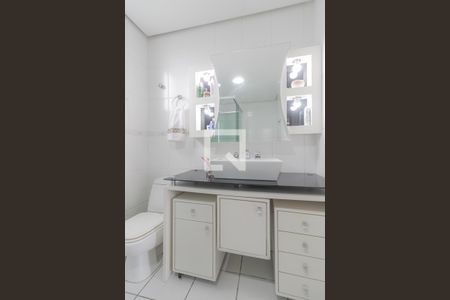 Apartamento à venda com 155m², 4 quartos e 2 vagasBanheiro da suíte