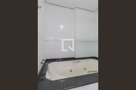 Apartamento à venda com 155m², 4 quartos e 2 vagasBanheiro da suíte