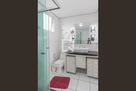 Apartamento à venda com 155m², 4 quartos e 2 vagasBanheiro da suíte