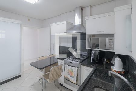 Apartamento à venda com 155m², 4 quartos e 2 vagasCozinha
