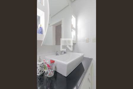 Apartamento à venda com 155m², 4 quartos e 2 vagasBanheiro da suíte