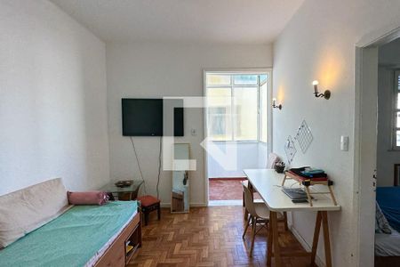 Sala de apartamento para alugar com 1 quarto, 47m² em Copacabana, Rio de Janeiro