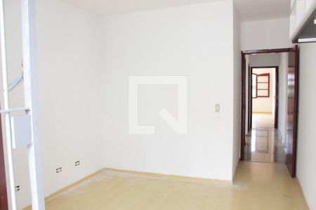 Quarto 2 de casa para alugar com 2 quartos, 150m² em Vila Tiradentes, São Paulo