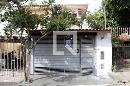 Casa para alugar com 150m², 2 quartos e 2 vagasFachada