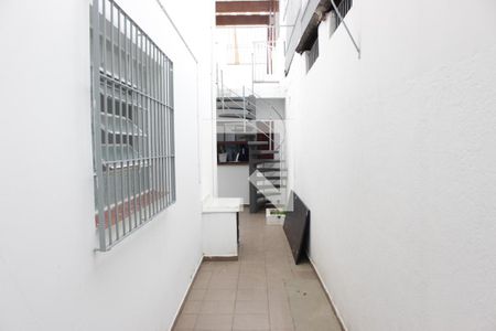 Casa para alugar com 150m², 2 quartos e 2 vagasCorredor