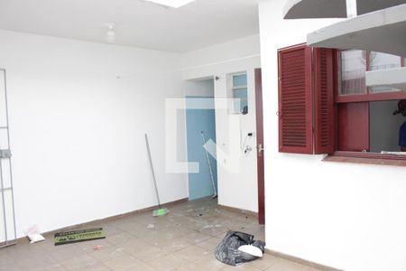 Casa para alugar com 150m², 2 quartos e 2 vagasÁrea de Serviço