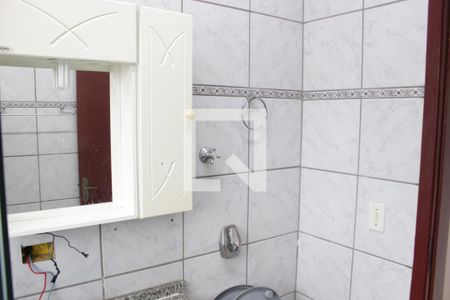 Casa para alugar com 150m², 2 quartos e 2 vagasBanheiro do corredor