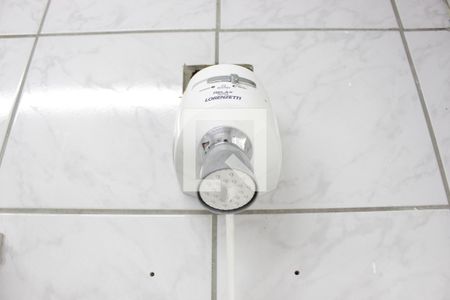 Casa para alugar com 150m², 2 quartos e 2 vagasBanheiro do corredor