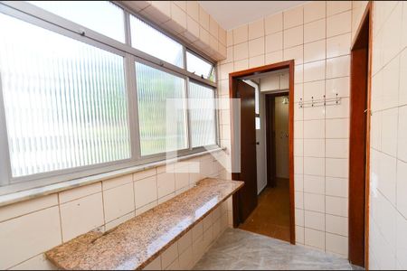 Apartamento à venda com 90m², 3 quartos e 2 vagas Apartamento à venda com 90m², 3 quartos e 2 vagasArea serviço