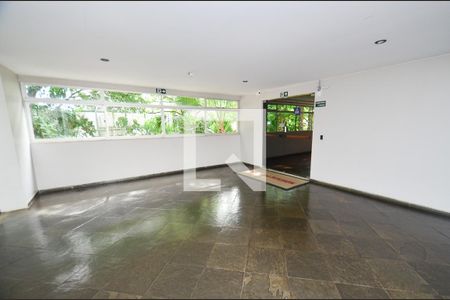 Apartamento à venda com 90m², 3 quartos e 2 vagas Apartamento à venda com 90m², 3 quartos e 2 vagasHall de entrada