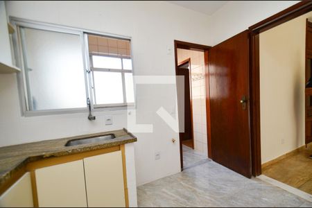 Apartamento à venda com 90m², 3 quartos e 2 vagas Apartamento à venda com 90m², 3 quartos e 2 vagasCozinha
