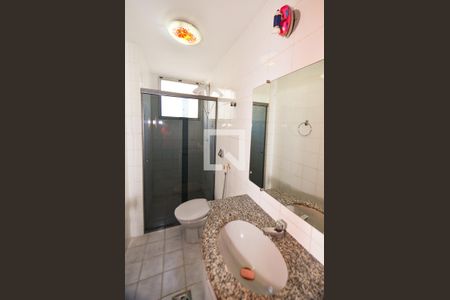 Apartamento à venda com 90m², 3 quartos e 2 vagas Apartamento à venda com 90m², 3 quartos e 2 vagasBanheiro social