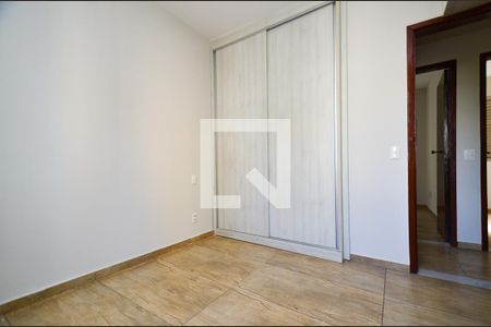 Apartamento à venda com 90m², 3 quartos e 2 vagas Apartamento à venda com 90m², 3 quartos e 2 vagasSuite