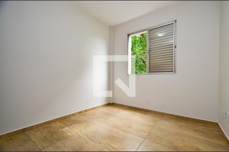 Apartamento à venda com 90m², 3 quartos e 2 vagas Apartamento à venda com 90m², 3 quartos e 2 vagasQuarto2