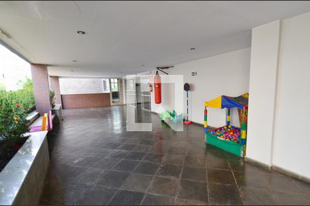 Apartamento à venda com 90m², 3 quartos e 2 vagas Apartamento à venda com 90m², 3 quartos e 2 vagasÁrea comum