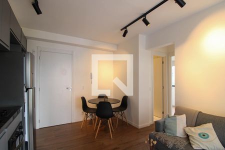 Sala/Cozinha de apartamento à venda com 2 quartos, 40m² em Jardim Panorama, São Paulo