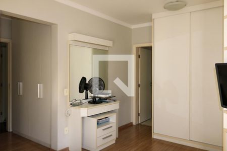 Apartamento à venda com 143m², 4 quartos e 2 vagasSuíte 1