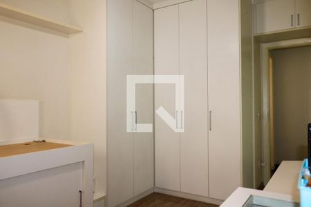 Apartamento à venda com 143m², 4 quartos e 2 vagasSuíte 2