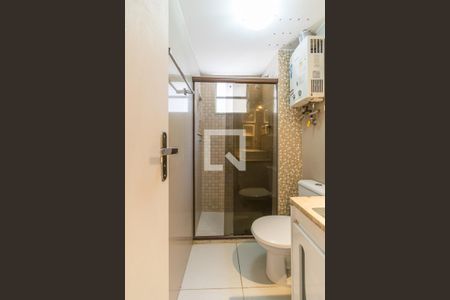 Banheiro de apartamento à venda com 2 quartos, 60m² em Olaria, Rio de Janeiro