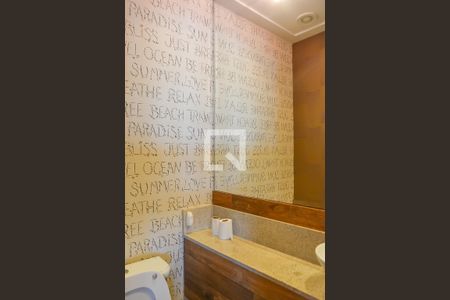 Apartamento à venda com 156m², 3 quartos e 3 vagas Apartamento à venda com 156m², 3 quartos e 3 vagasLavabo