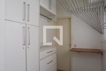 Apartamento à venda com 156m², 3 quartos e 3 vagas Apartamento à venda com 156m², 3 quartos e 3 vagasÁrea de Serviço