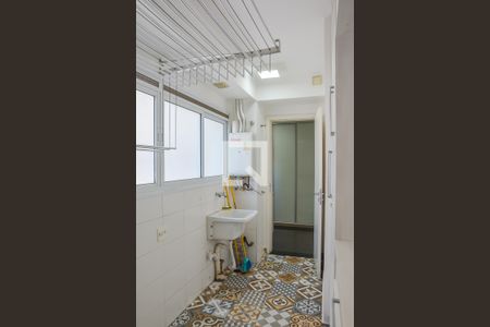 Apartamento à venda com 156m², 3 quartos e 3 vagas Apartamento à venda com 156m², 3 quartos e 3 vagasÁrea de Serviço